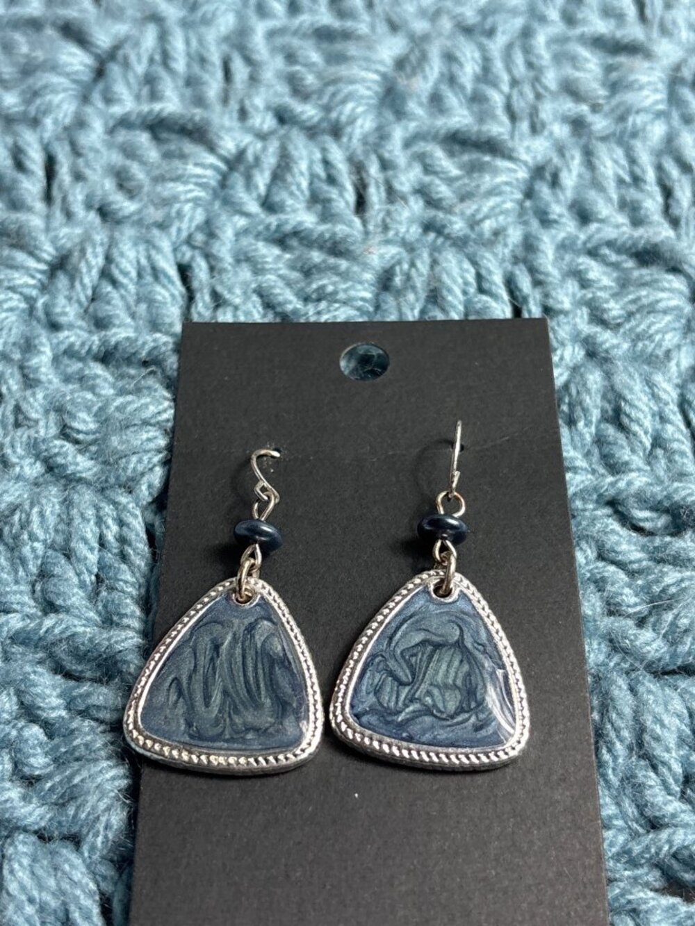 Vintage Silvertone Triangle Dangle Earrings Swirled Blue Enamel 1.25 inches